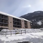 公寓 比尔内顶点酒店