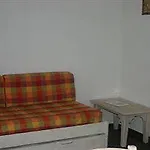 比尔内顶点酒店 公寓 *