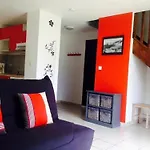 Pyrenees Zenith Апартаменты