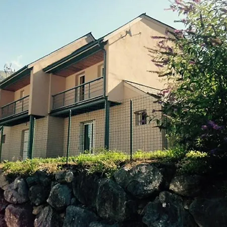 Апартаменты Pyrenees Zenith Люс-Сен-Совёр